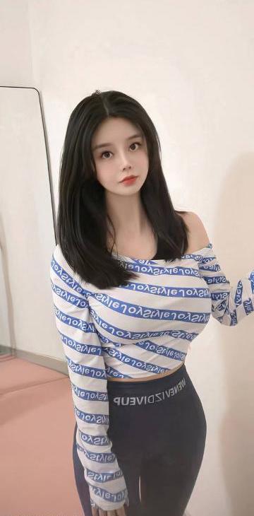 南山性感翘臀妹子