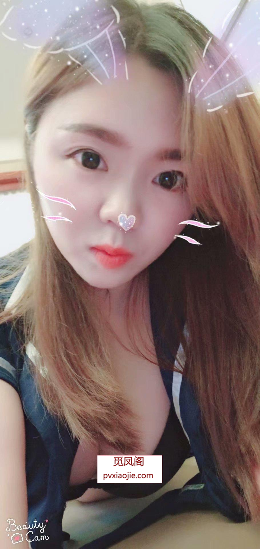 兼职肥臀小妞茜茜