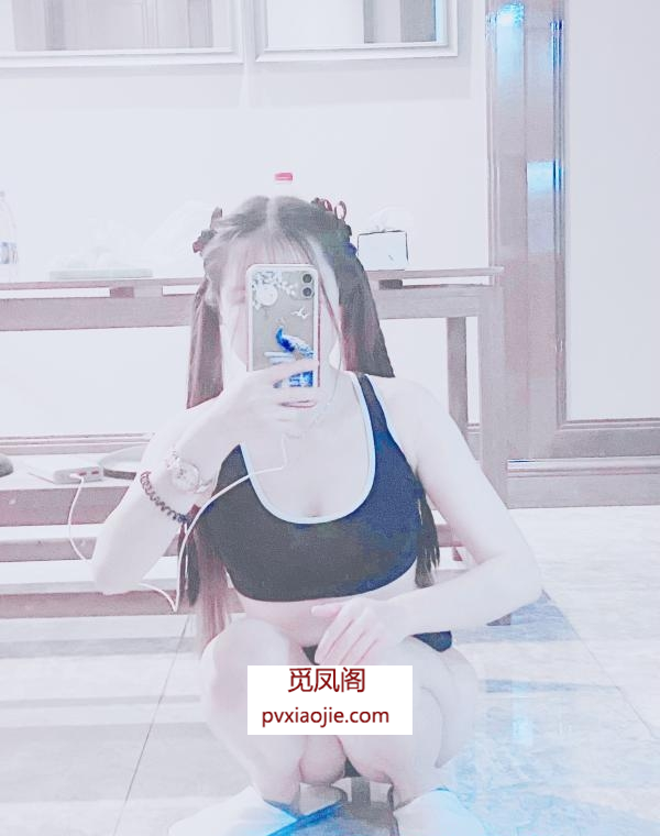 半套深喉小妖精