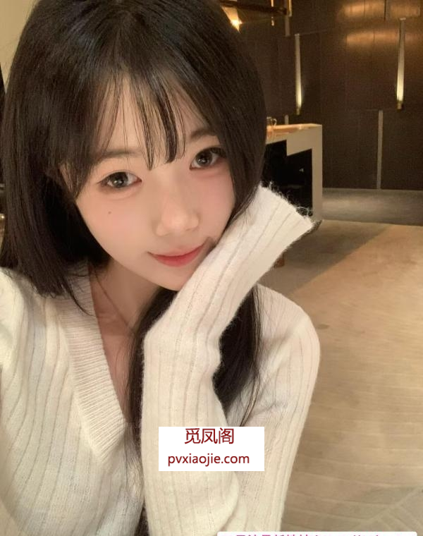长沙苗条零零后小妹子