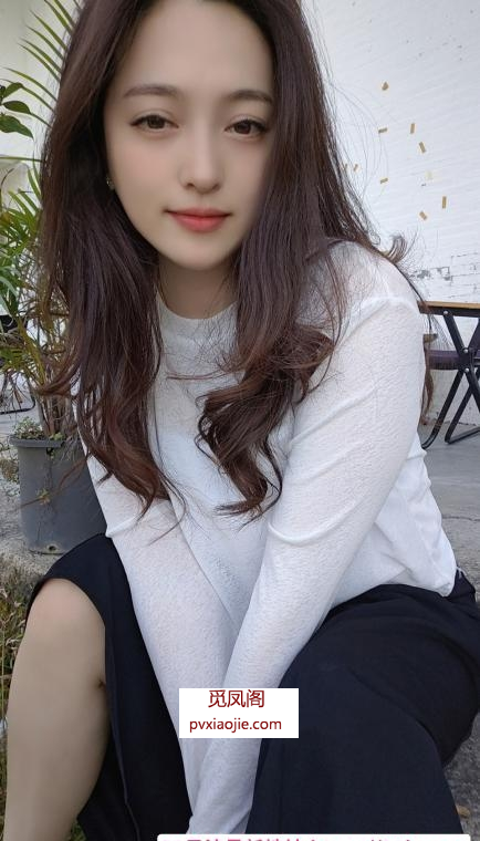 越秀眼镜轻熟妇