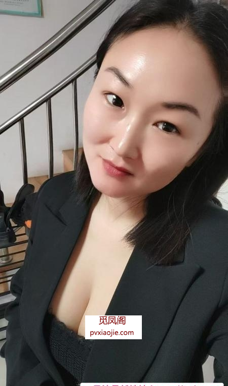 丰满型大胸少妇