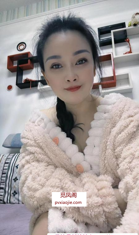 蜀山区大胸少妇