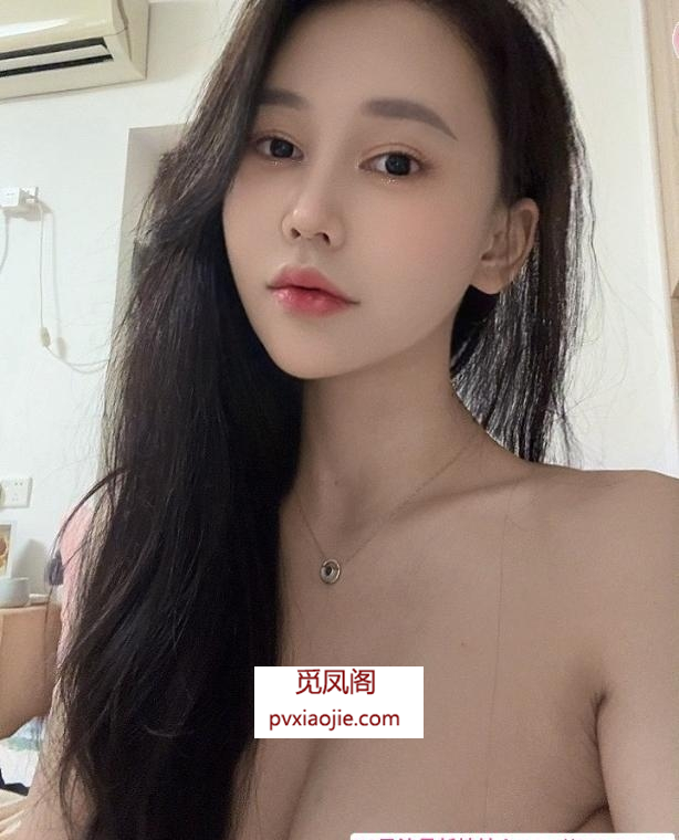 天河腿长肤白小姐姐