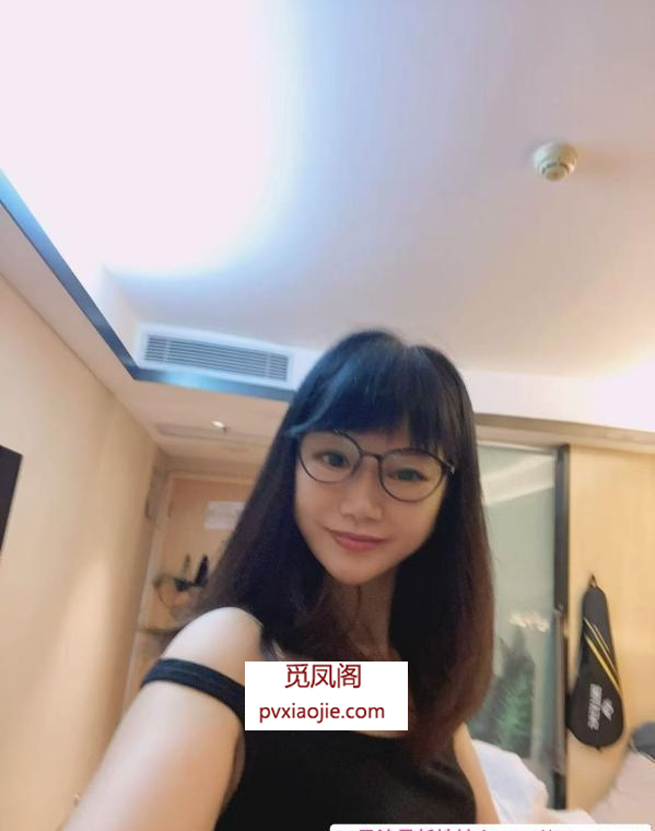 后入长腿黑丝少妇