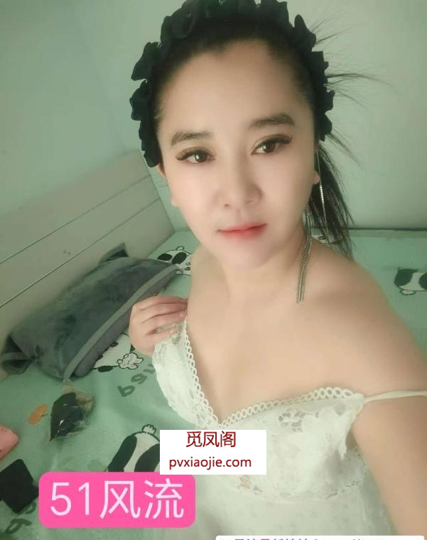 娇小苗条少妇垚垚