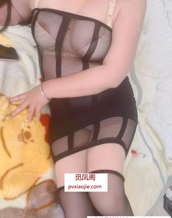 肥臀风骚小少妇