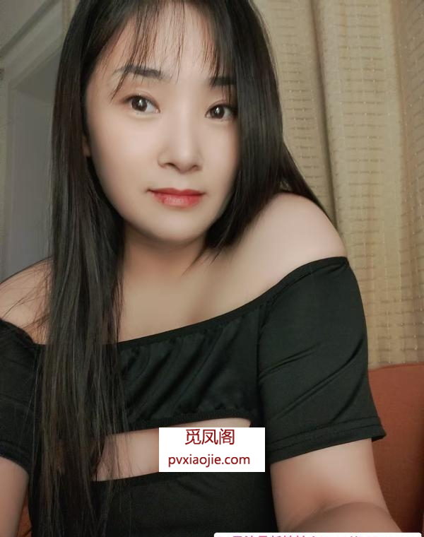 乳交大奶小嫂子