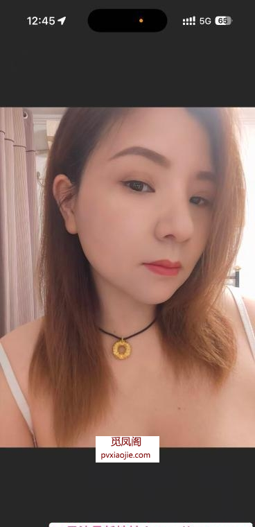 雨花贾西大胸美女