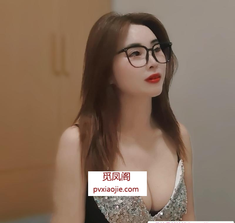 出击海珠敏感大奶妹