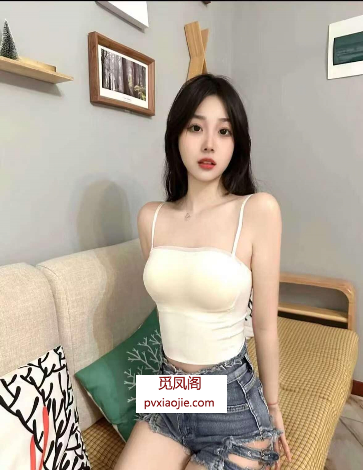 巨乳白虎萝莉妹有楼兼职外出