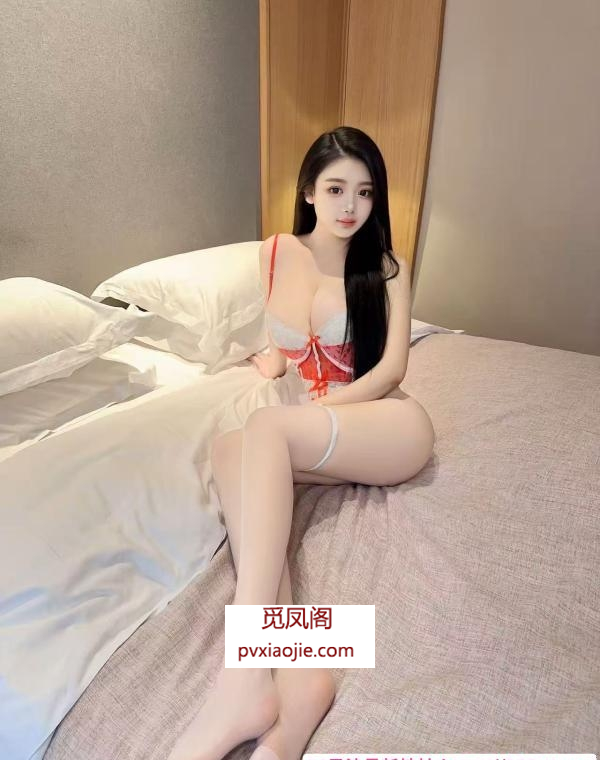 爆款巨乳美女年龄小