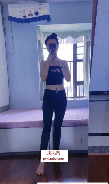 魔鬼身材小可欣