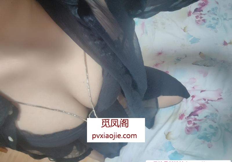 肥臀骚气良家少妇