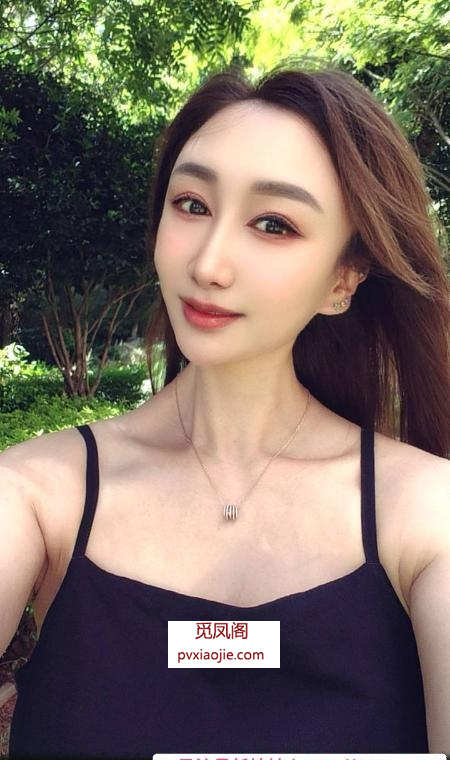 服务型大胸气质御姐