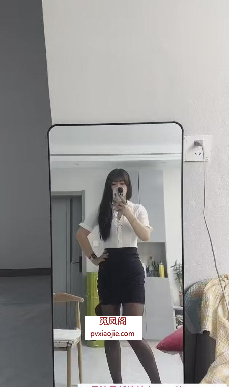 高挑小姐姐莹莹