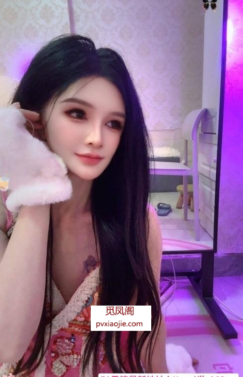 滨江翘臀小妖精曼妮