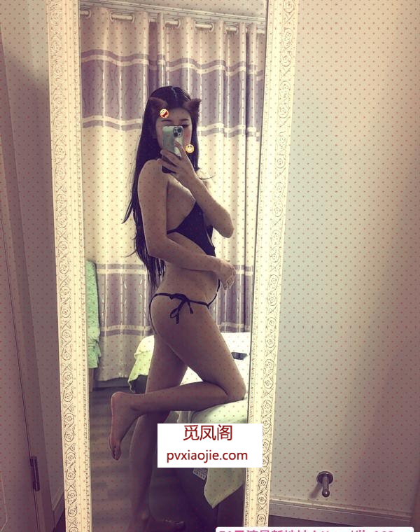 二刷性感长腿骚女