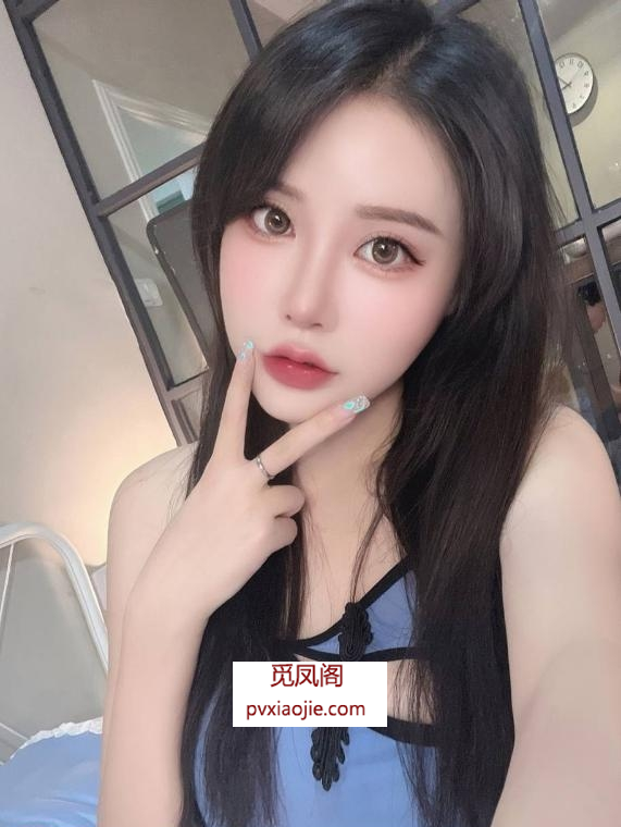 大胸性感小姐姐