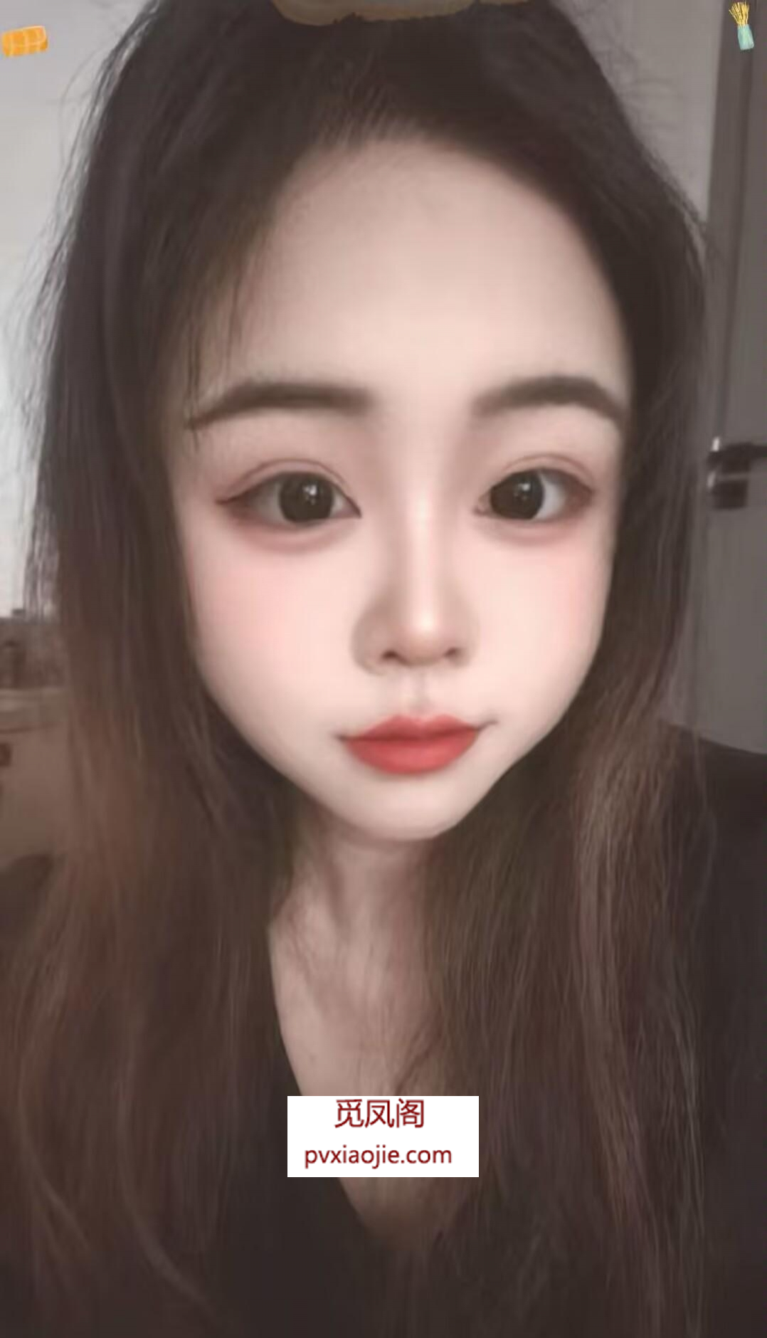 丰满大胸小姐姐