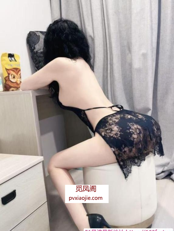 风骚蜜桃小青梅