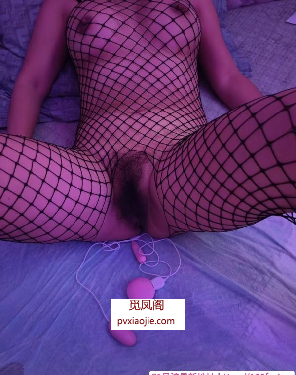 反食可拍视频潮喷骚妇