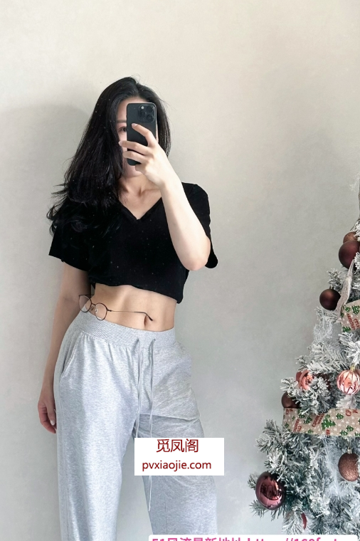 健身腹肌女郎悠悠老师