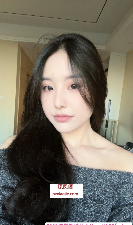 健身腹肌女郎悠悠老师