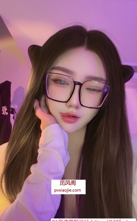 蜀山美臀萱妹子