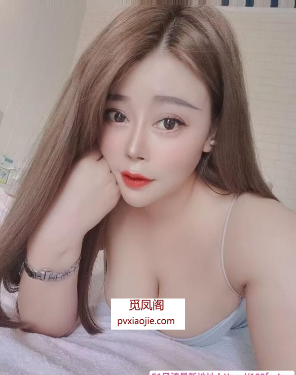 天府三街大胸妞妞