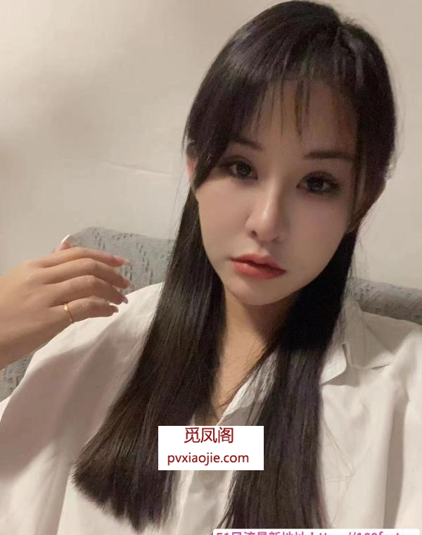 天河甜妹七七