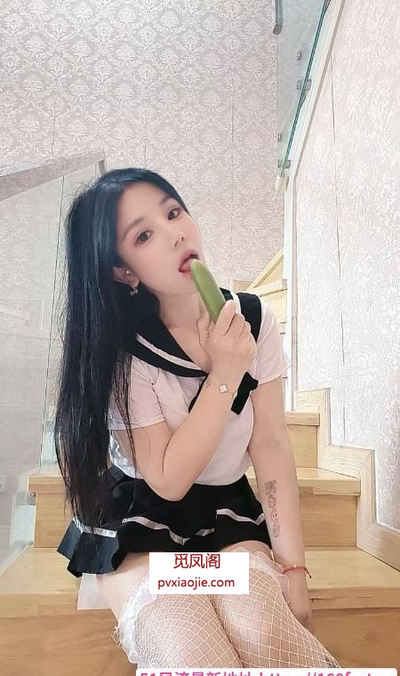 南站白嫩妹妹