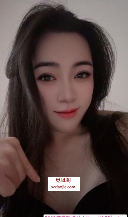 长腿少妇