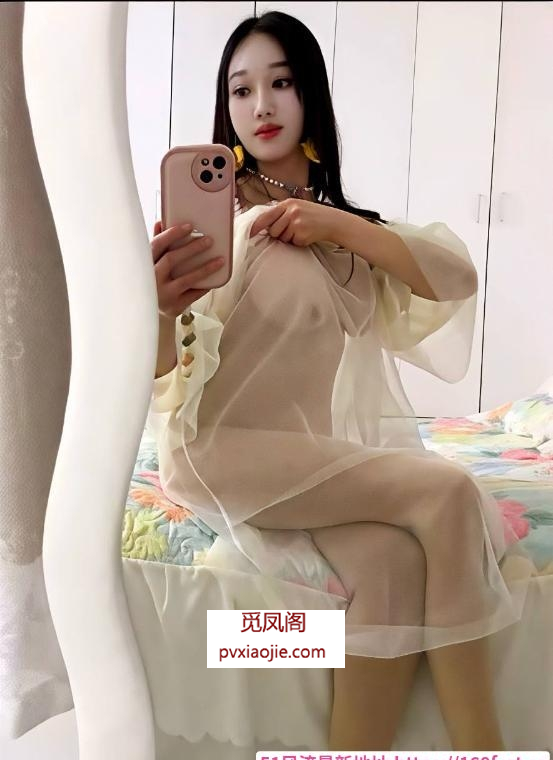 大奶双粉服务系小骚逼