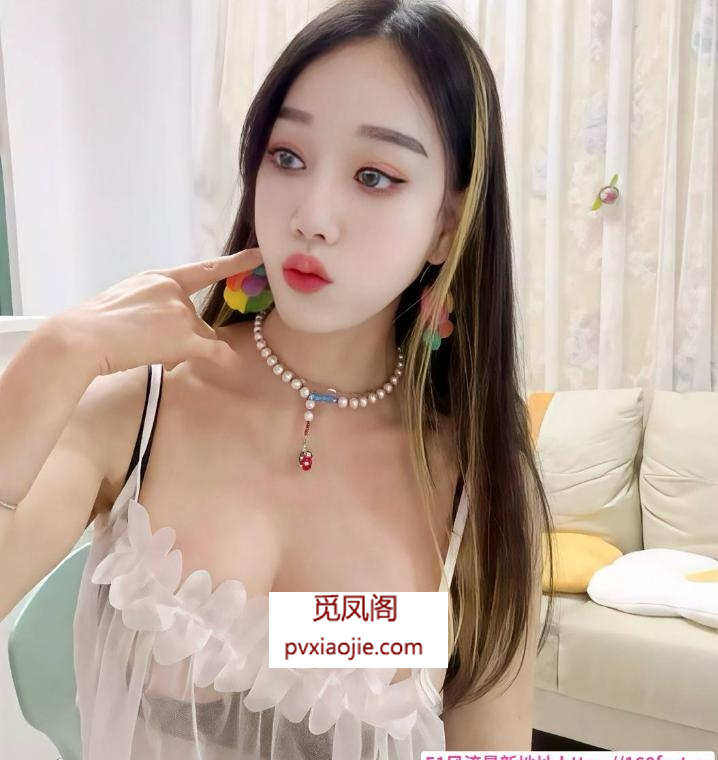 大奶双粉服务系小骚逼