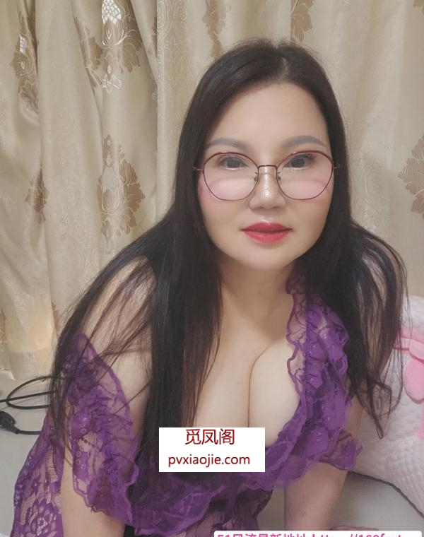 白云大胸少妇