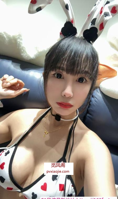 南山童颜巨乳美少妇