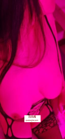 丝袜情趣少妇