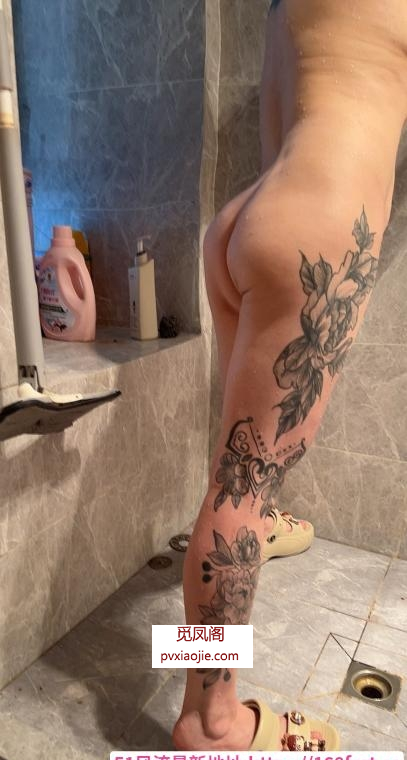 爆操三通花腿宝妈