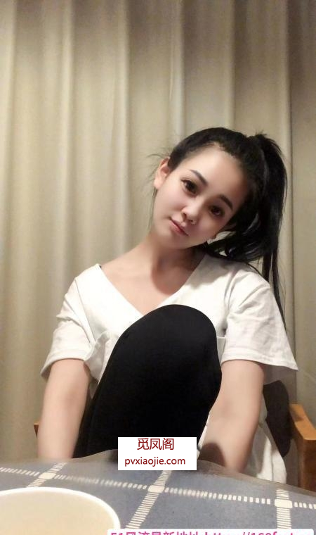 大胸彤彤