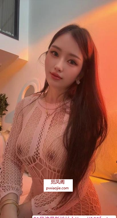 南山性感大奶妹子