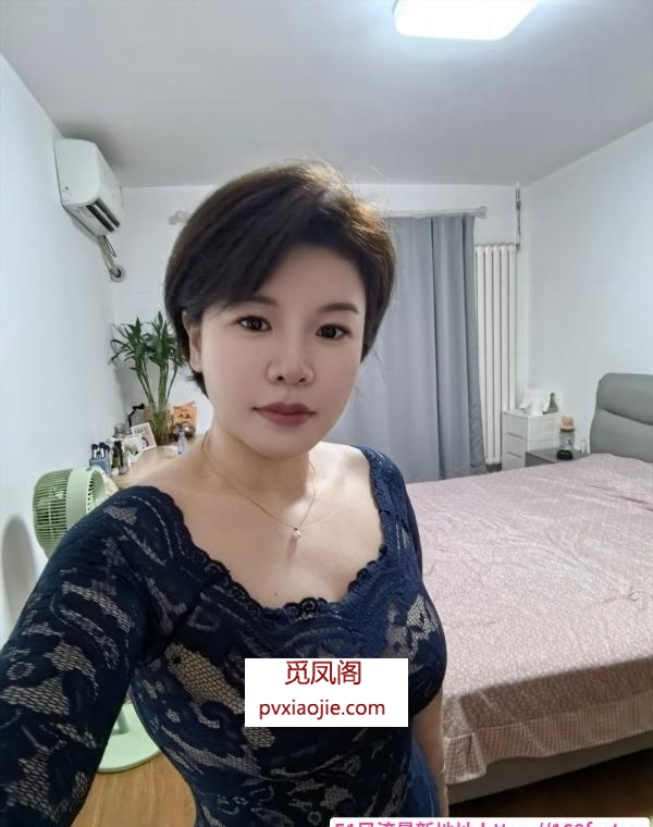 平乐园附近的美少妇