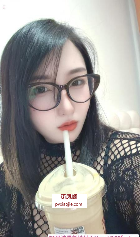 后入大屁股小骚货