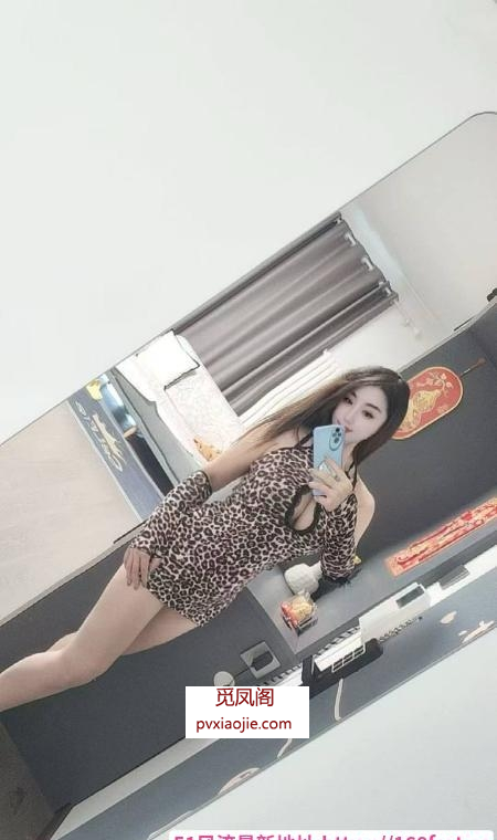 朝阳大胸身材好妹子