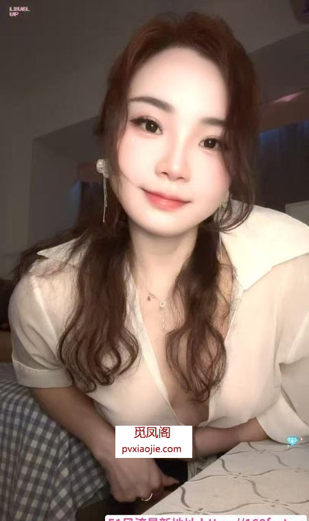 美乳肤白慕容