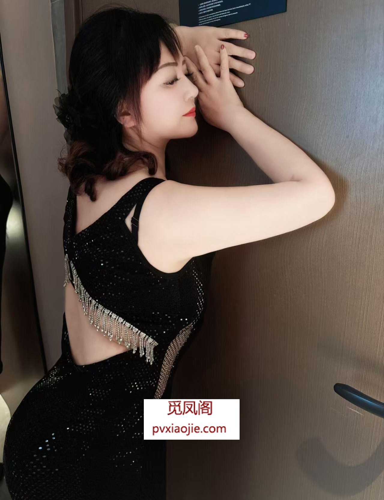 蜜桃臀少妇