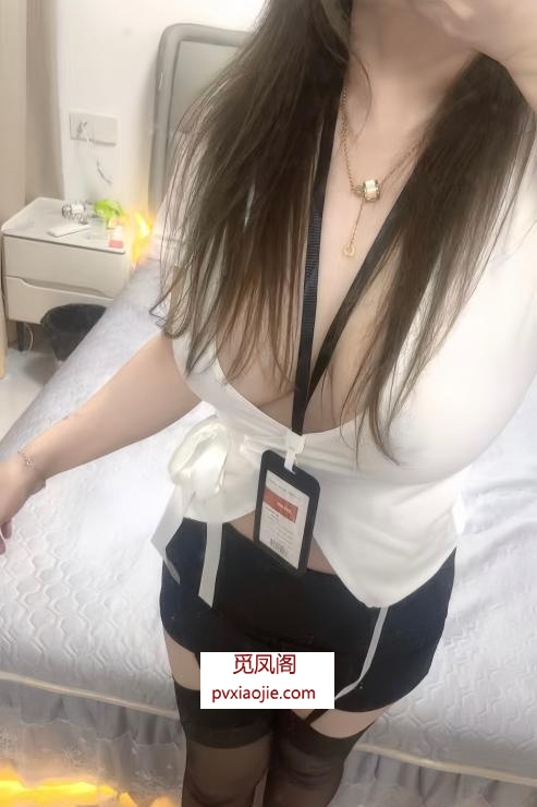上城吊乳少妇倩倩