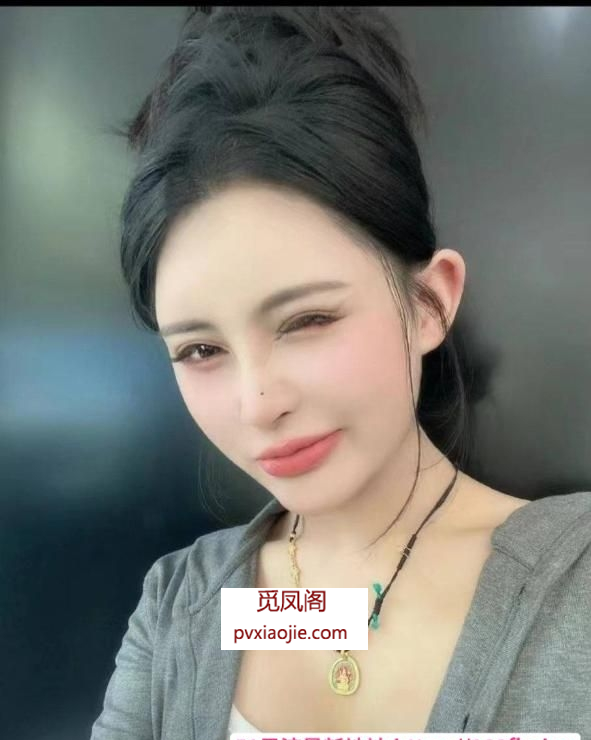 气质高挑服务系小姐姐