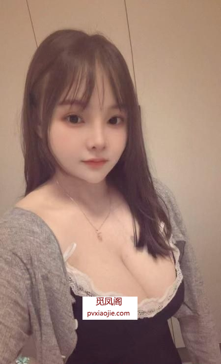 巨乳波霸小骚妹