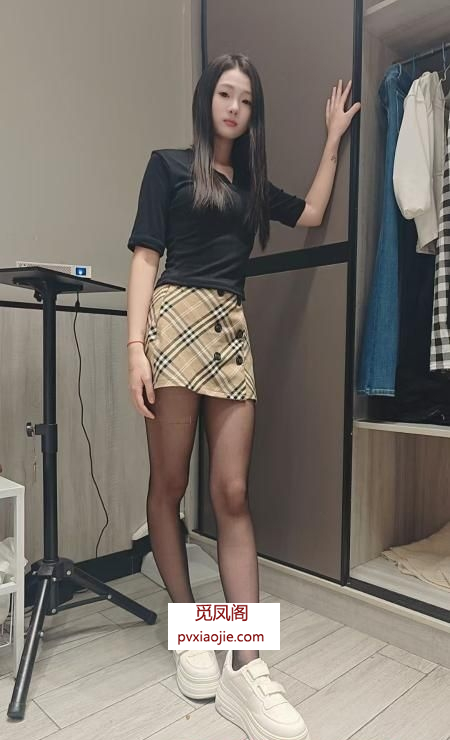 万家丽清纯嫩妹水多多